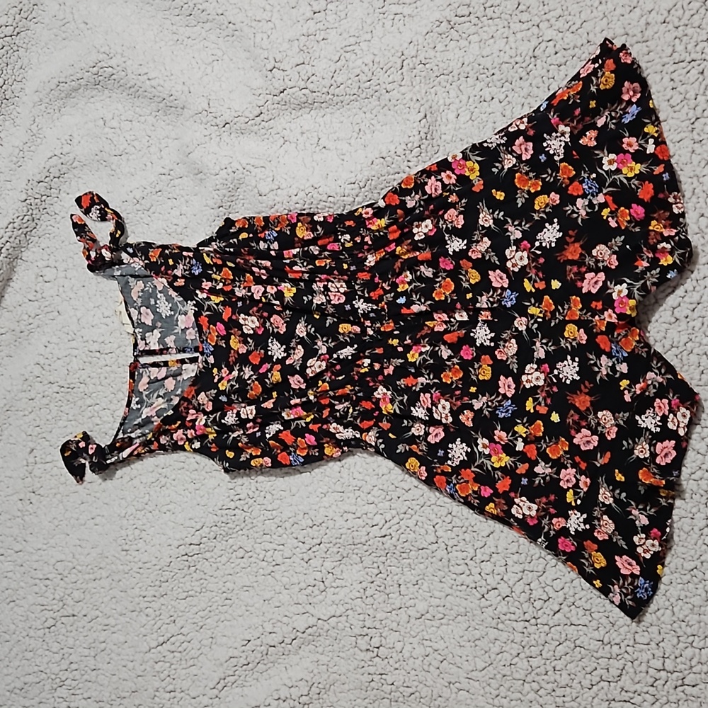 Black flower romper